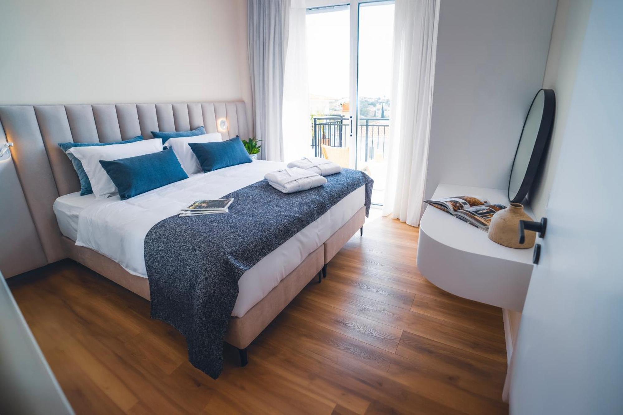 Отель Wellclub - Wellness Family Experience - Seaview Пафос Экстерьер фото