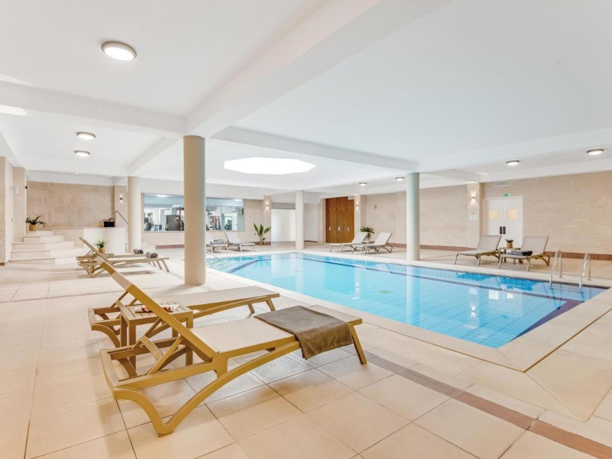 Отель Wellclub - Wellness Family Experience - Seaview Пафос Экстерьер фото
