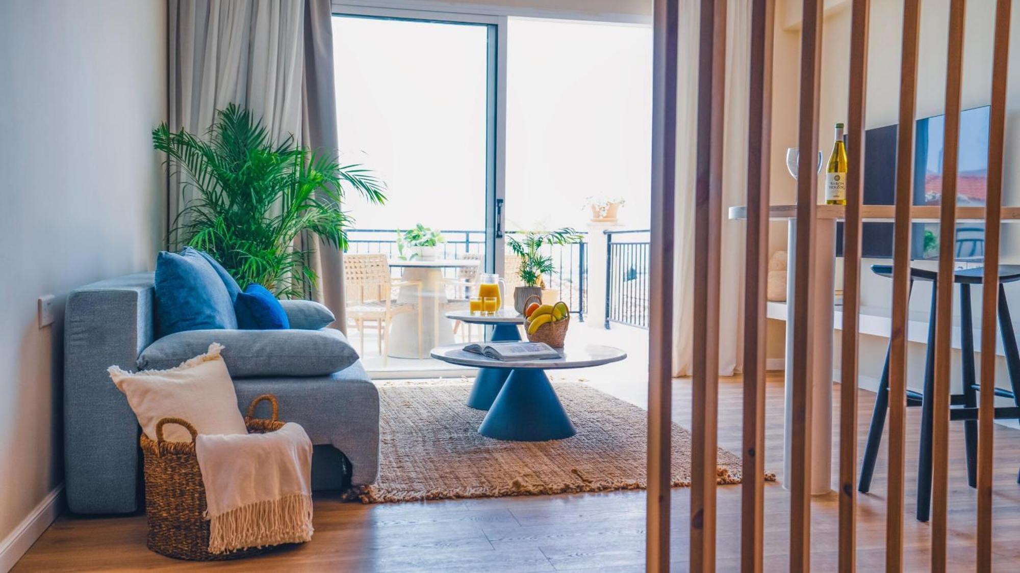 Отель Wellclub - Wellness Family Experience - Seaview Пафос Экстерьер фото